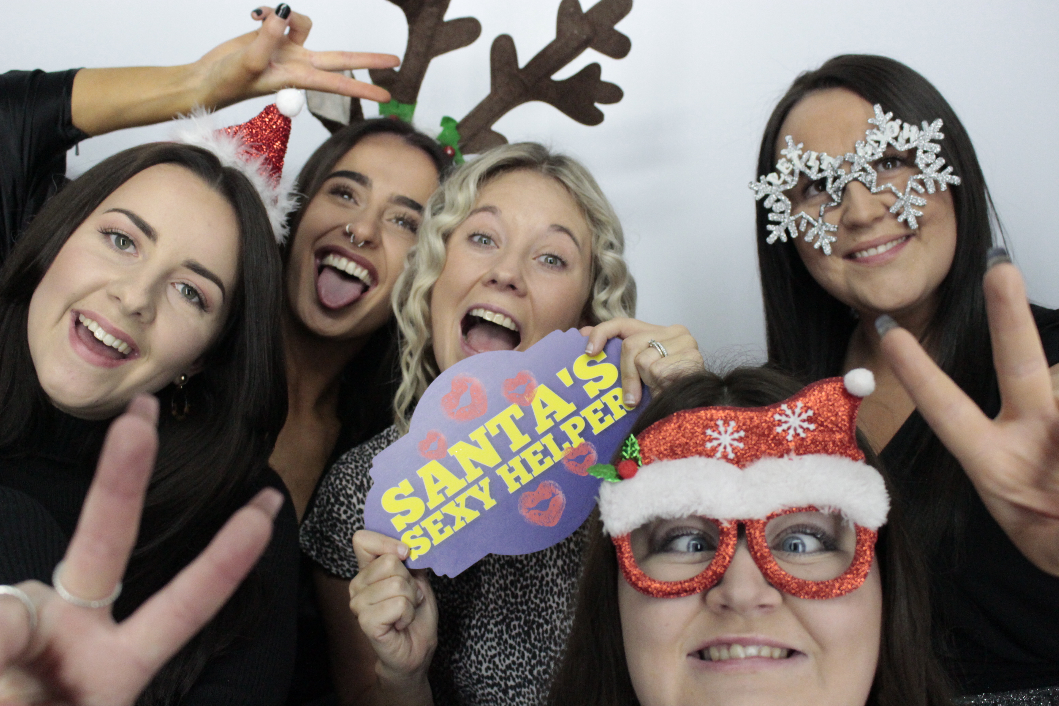 Fittleworth Medical Christmas Party | View more photos from the event at gallery.myphotoboothexperience.co.uk/u/MyPhotoBoothExperienceLtd/Fittleworth-Medical-Christmas-Party